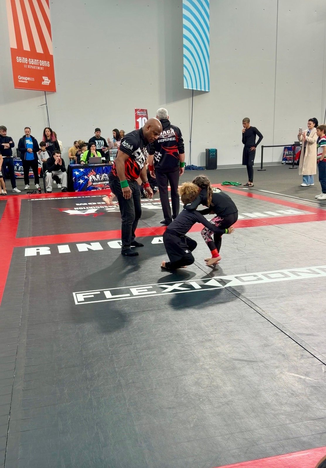Aleyna im No-Gi-Kampf an der NAGA Paris, März 2026.